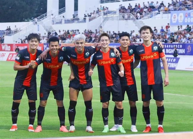 Đội ngũ hỗ trợ khách hàng 24/7 của b66 bet